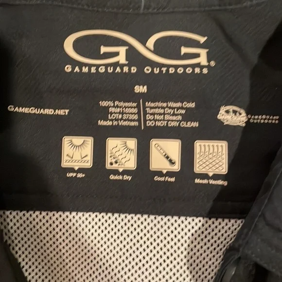 Gameguard Outdoors Vented Microfiber Button Down Shirt 🖤 - Picture 5 of 12